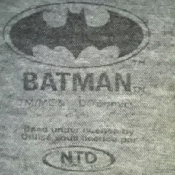 Retro Batman tshirt - Picture 2 of 4